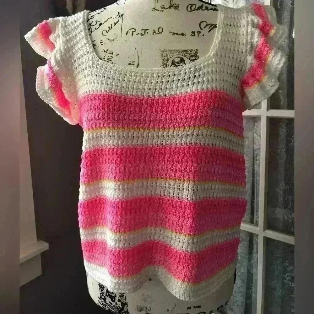 Lilly Pulitzer Pink White and Yellow sweater tank with Ruffle Sleeves